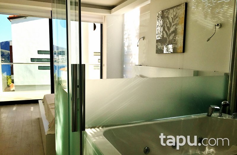 Kalkan’da Havuzlu 2+1 Villa Konforunda Yaşam
