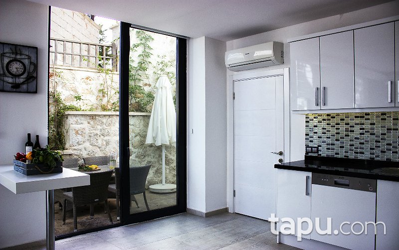 Kalkan’da Havuzlu 2+1 Villa Konforunda Yaşam
