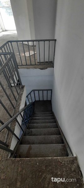 Eyüpsultan Bulvarı'nda 187 m2 Depolu Dükkan