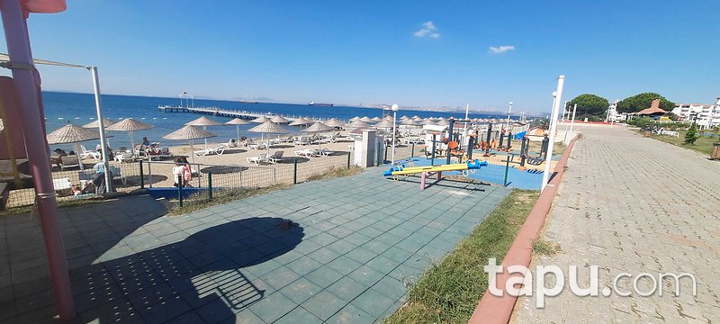 Çiftlikköy Aydınkent Sitesi'nde 1+1 Daire