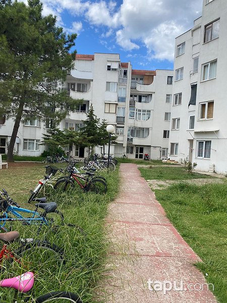 Çiftlikköy Aydınkent Sitesi'nde 1+1 Daire