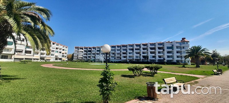 Çiftlikköy Aydınkent Sitesi'nde 1+1 Daire