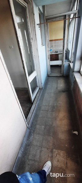 Şişli Kaptanpaşa İETT Sitesi Büyük Blok'ta 2+1 Daire ve Hisseli Teras Eklentisi