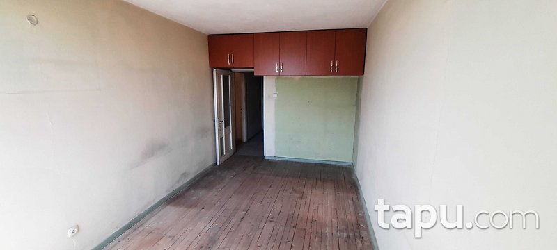 Şişli Kaptanpaşa İETT Sitesi Büyük Blok'ta 2+1 Daire ve Hisseli Teras Eklentisi