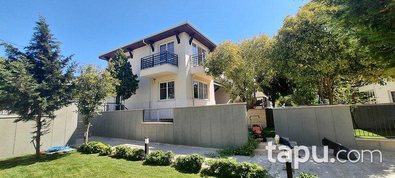 KİRALIK-Miramar Evleri A Blok – Büyükçekmece’de 7+1 Lüks Villa