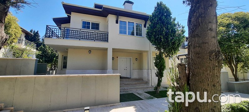 KİRALIK-Miramar Evleri A1 Blok – Büyükçekmece’de 7+1 Lüks Villa