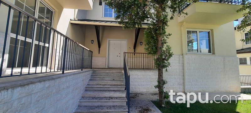 KİRALIK-Miramar Evleri A1 Blok – Büyükçekmece’de 7+1 Lüks Villa