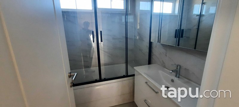 KİRALIK-Miramar Evleri A1 Blok – Büyükçekmece’de 7+1 Lüks Villa