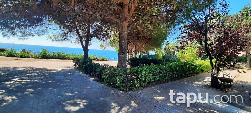 KİRALIK-Miramar Evleri B Blok – Büyükçekmece’de 7+1 Lüks Villa