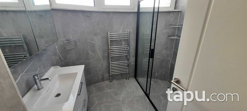 KİRALIK-Miramar Evleri D Blok – Büyükçekmece’de 7+1 Lüks Villa