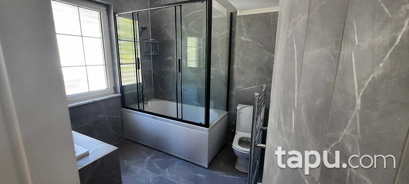 KİRALIK-Miramar Evleri D Blok – Büyükçekmece’de 7+1 Lüks Villa