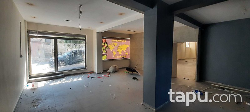 Bağcılar Göztepe Mahallesi'nde 176 m2 Dükkan