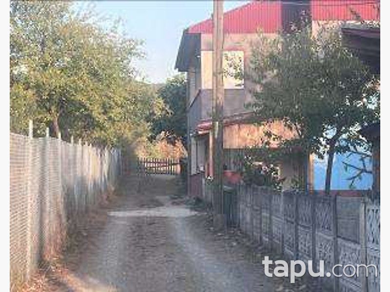 Düzce Kaynaşlı'da TEM'e Cepheli Yarı Hisseli 2 Dönüm Tarla