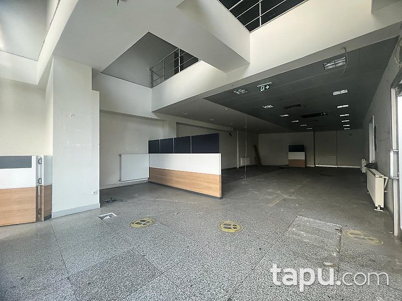 Bayrampaşa Abdi İpekçi Caddesi'nde 6 Katlı Ticari Bina