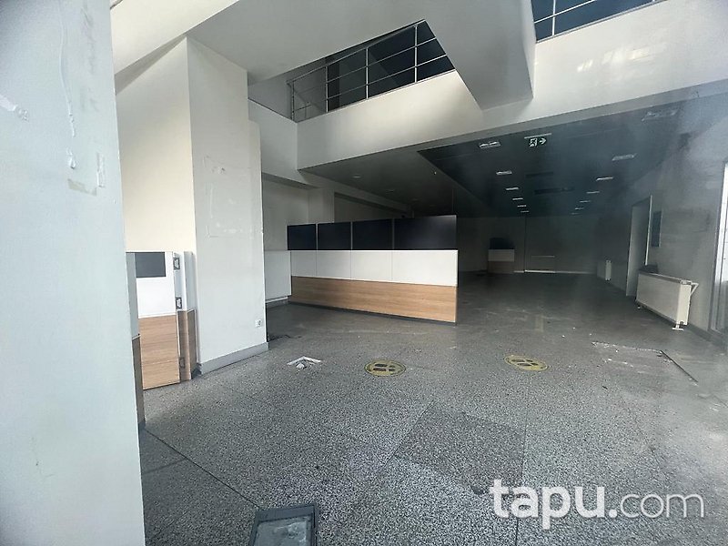 Bayrampaşa Abdi İpekçi Caddesi'nde 6 Katlı Ticari Bina