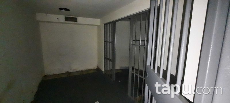Bayrampaşa Abdi İpekçi Caddesi'nde 6 Katlı Ticari Bina