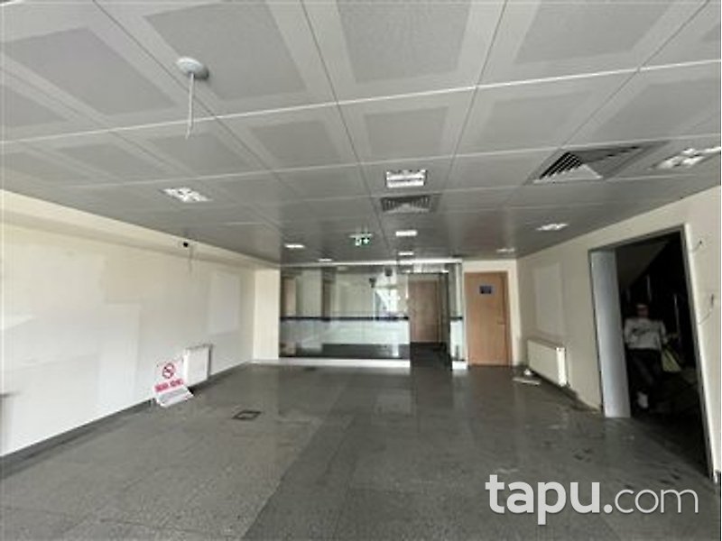 Bayrampaşa Abdi İpekçi Caddesi'nde 6 Katlı Ticari Bina