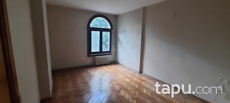Yeniköy'de 4+1 Ferah Daire