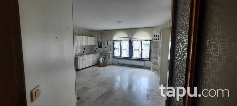 Yeniköy'de 4+1 Ferah Daire