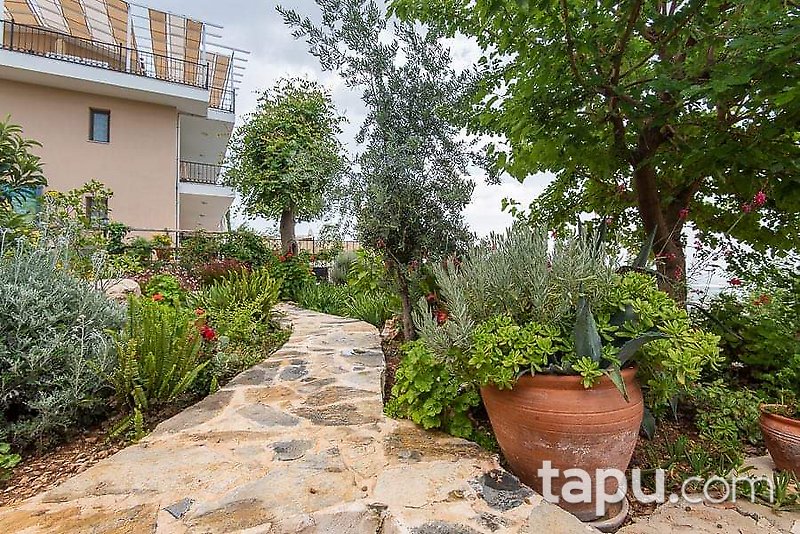 Kalkan Üzümlü'de Yüksek Getiri Potansiyelli, Turizm Belgeli Villa