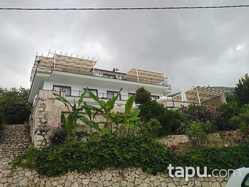 Kalkan Üzümlü'de Yüksek Getiri Potansiyelli, Turizm Belgeli Villa