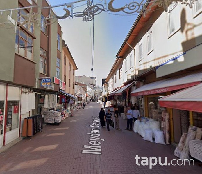 Tokat Merkez Meydan'da Hisseli İş Yeri (100924)