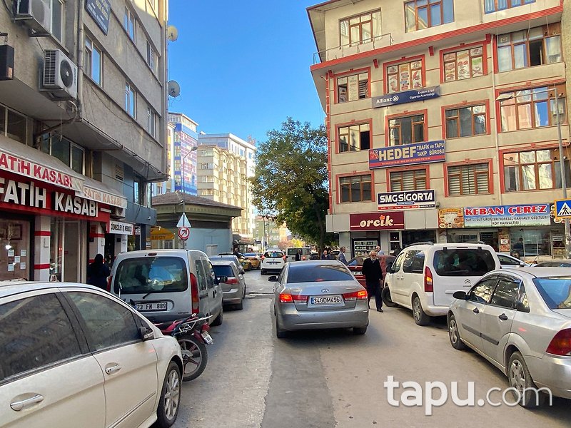 Elazığ Merkez Nailbey Mahallesi'nde 4+1 Daire