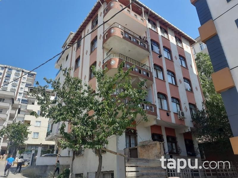 Kartal Hürriyet Mahallesi'nde 4 Katlı Bina (BS-02238)