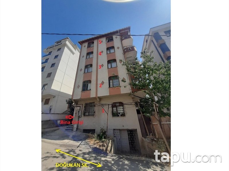 Kartal Hürriyet Mahallesi'nde 4 Katlı Bina (BS-02238)
