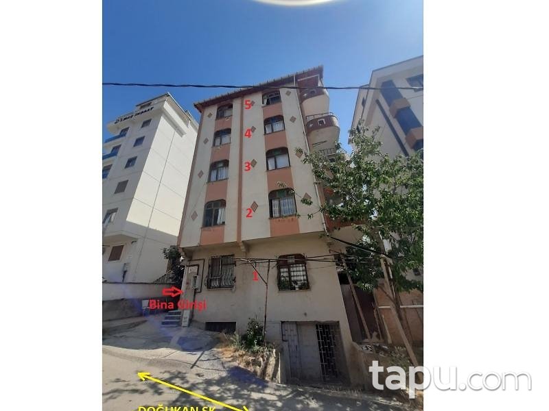 Kartal Hürriyet Mahallesi'nde 4 Katlı Bina (BS-02238)