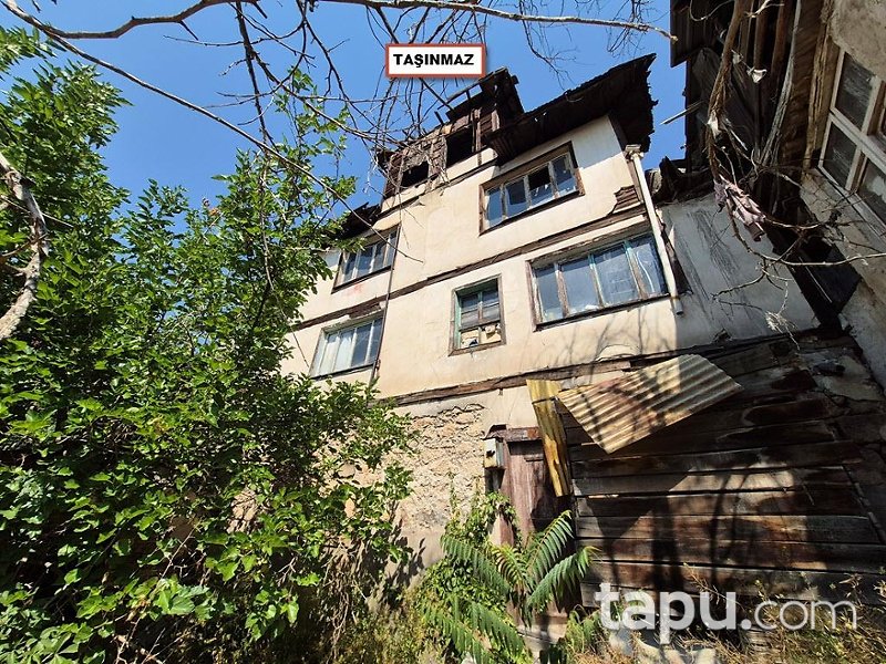 Ankara Beypazarı'nda 2 Katlı Avlulu Ahşap Ev ( BS-00294)