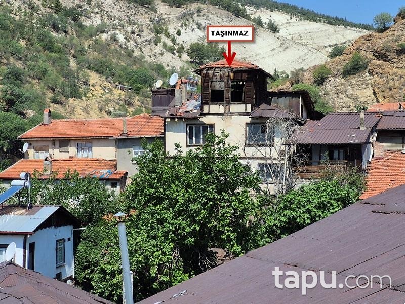 Ankara Beypazarı'nda 2 Katlı Avlulu Ahşap Ev ( BS-00294)