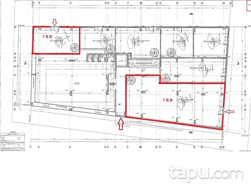 Burdur Bucak Okullar Cadde'sinde 280 m2 Dükkan (BS-03679)