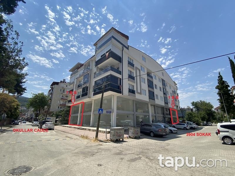 Burdur Bucak Okullar Cadde'sinde 280 m2 Dükkan (BS-03679)