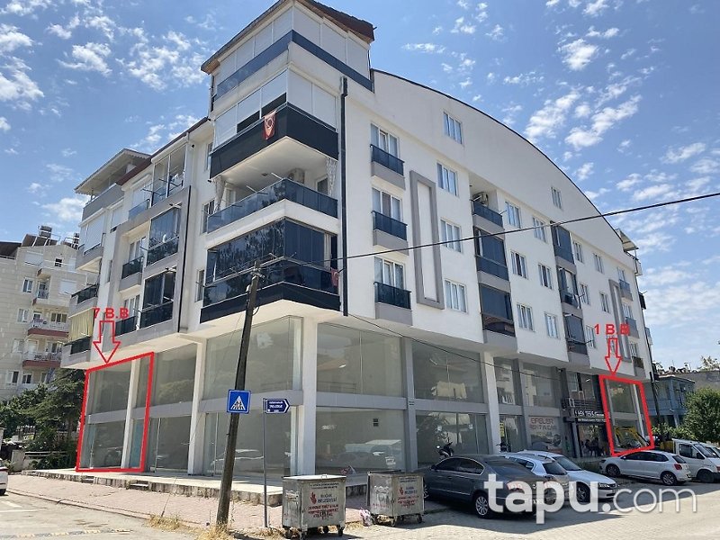 Burdur Bucak Okullar Cadde'sinde 280 m2 Dükkan (BS-03679)