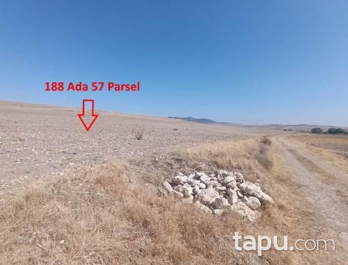 Afyonkarahisar İhsaniye Hacıbeyli'de 16.588 m2 Tarla