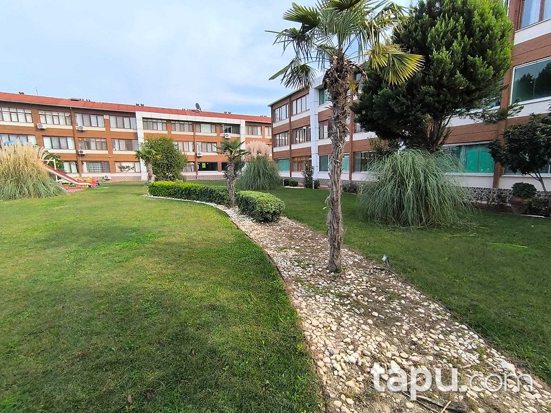 Manisa Yunusemre Oğuzhan Sitesi'nde 1+1 Daire