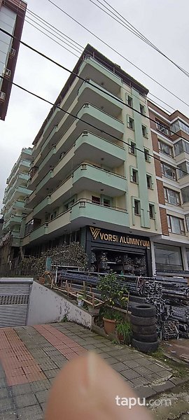 Akçaabat Sahil Yolu Orta Caddesi'ne Cepheli 3+1 Daire