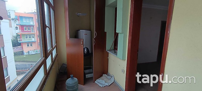 Akçaabat Sahil Yolu Orta Caddesi'ne Cepheli 3+1 Daire