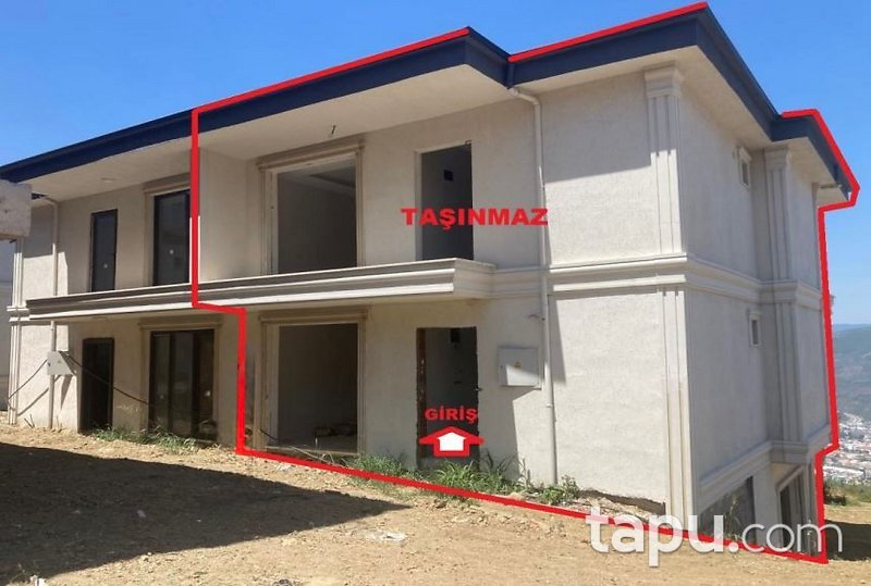 Bursa Gemlik Hasanbey Konakları Sitesi'nde Natamam Tripleks Daire