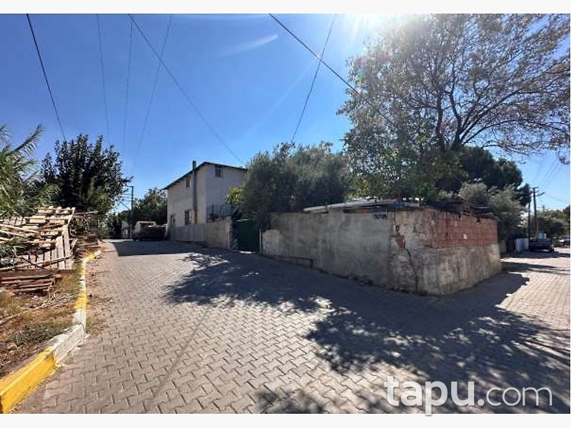 İzmir Torbalı'da Hisseli İki Katlı Yapı Ve Arsası