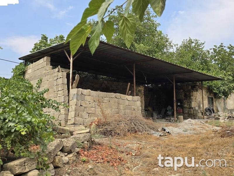 Mersin Tarsus Cinköy'de Hisseli Kargir Ev Ve Arsa ( BS-01632)