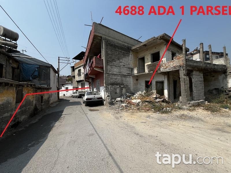 Tarsus Şehitisak Mahallesi'nde Hisseli Avlulu Kargir Evler Bulunan Arsa ( AS-01165)