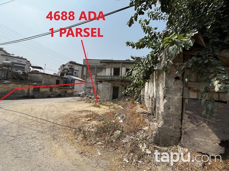 Tarsus Şehitisak Mahallesi'nde Hisseli Avlulu Kargir Evler Bulunan Arsa ( AS-01165)