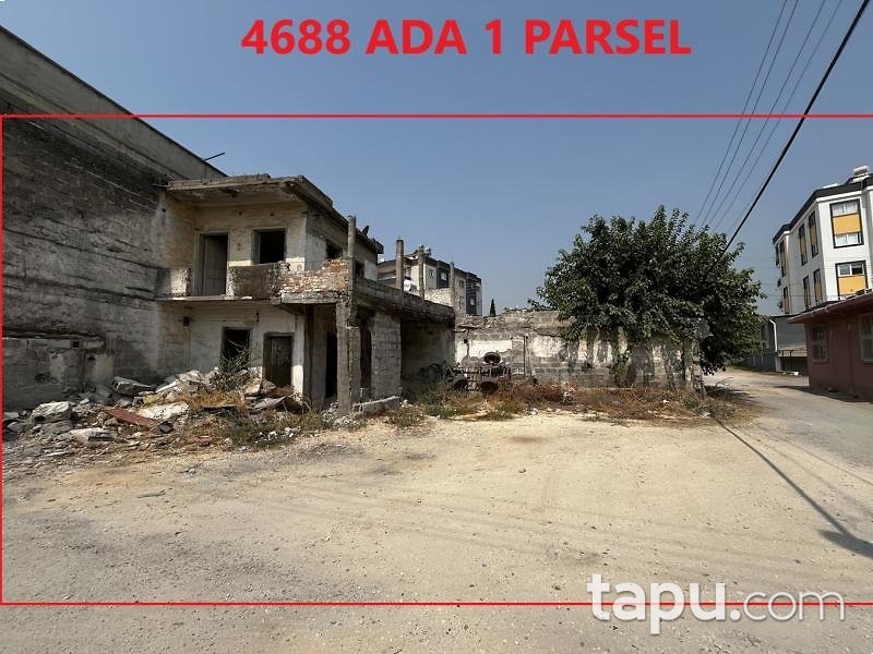 Tarsus Şehitisak Mahallesi'nde Hisseli Avlulu Kargir Evler Bulunan Arsa ( AS-01165)