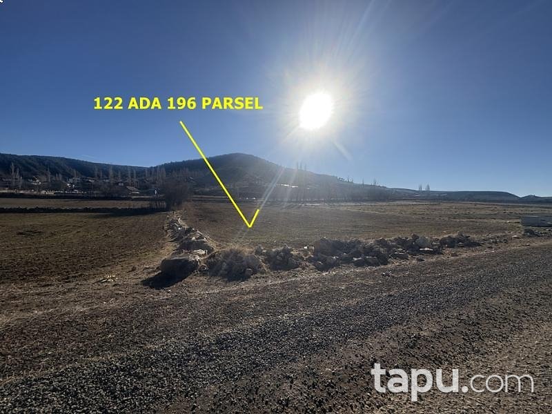 Sivas Yıldızeli Eşmebaşı'nda Hisseli 1.288 m2 Tarla (AS-02625)