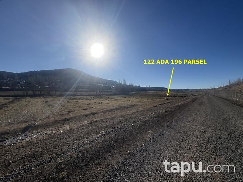 Sivas Yıldızeli Eşmebaşı'nda Hisseli 1.288 m2 Tarla (AS-02625)