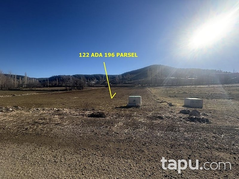 Sivas Yıldızeli Eşmebaşı'nda Hisseli 1.288 m2 Tarla (AS-02625)