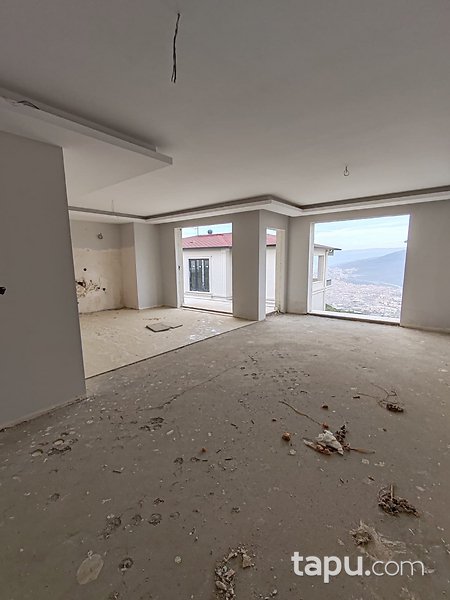 Bursa Gemlik Hasanbey Konakları Sitesi'nde Natamam Tripleks Daire