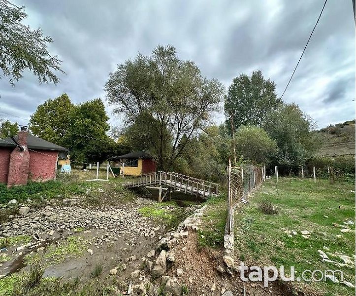 Çorum Merkez Kuşsaray'da Havuz Yem Deposu Bakıcı Evi Ve Kuluçkahane